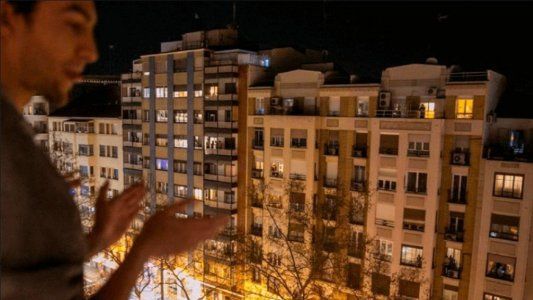 Argentina aplaude a los médicos: la gente salió a los balcones para agradecer y reconocer sus servicios