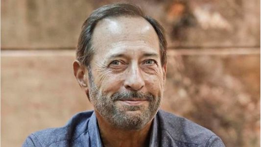 Intentaron atacar a Guillermo Francella a la salida del teatro de Casados con hijos: el video