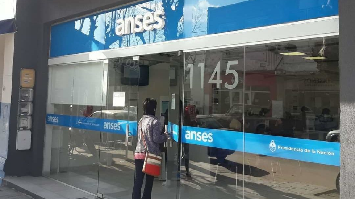 Anses: quiénes cobran hoy 12 de agosto AUH