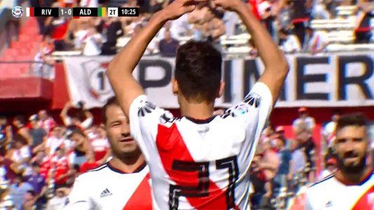 La joya de Cristian Ferreira para el 1-0 de River sobre Aldosivi: caño y zapatazo en el ángulo