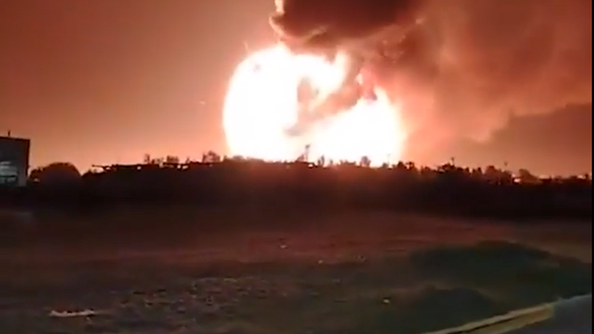 El tremendo video del momento en el que explotó una fábrica en Ezeiza.&nbsp;