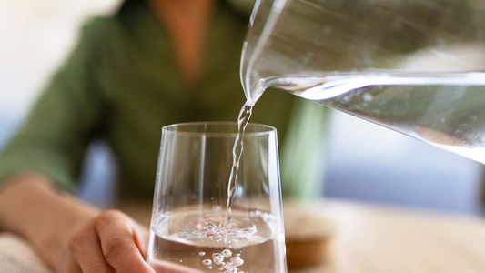 BOLETÍN OFICIAL: ordenan suspender inmediatamente el uso de los filtros de agua más utilizados