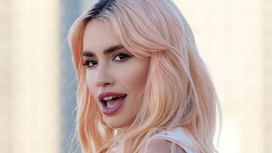 Lali Espósito sorprendió con su nuevo tatuaje
