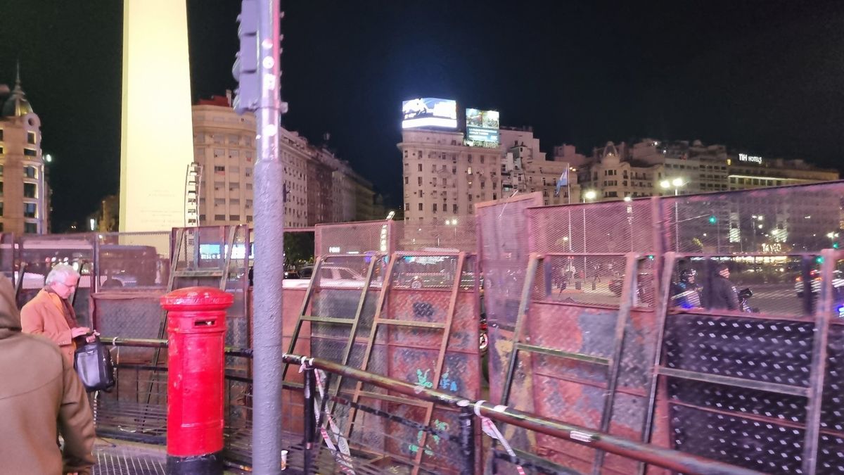Argentina vs. Inglaterra: fuerte operativo en el Obelisco por la semifinal del Mundial