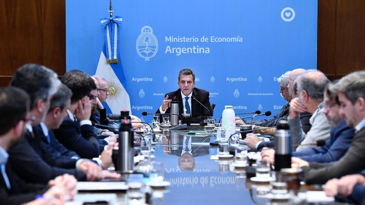 Massa en gabinete económico (Foto: Economía)