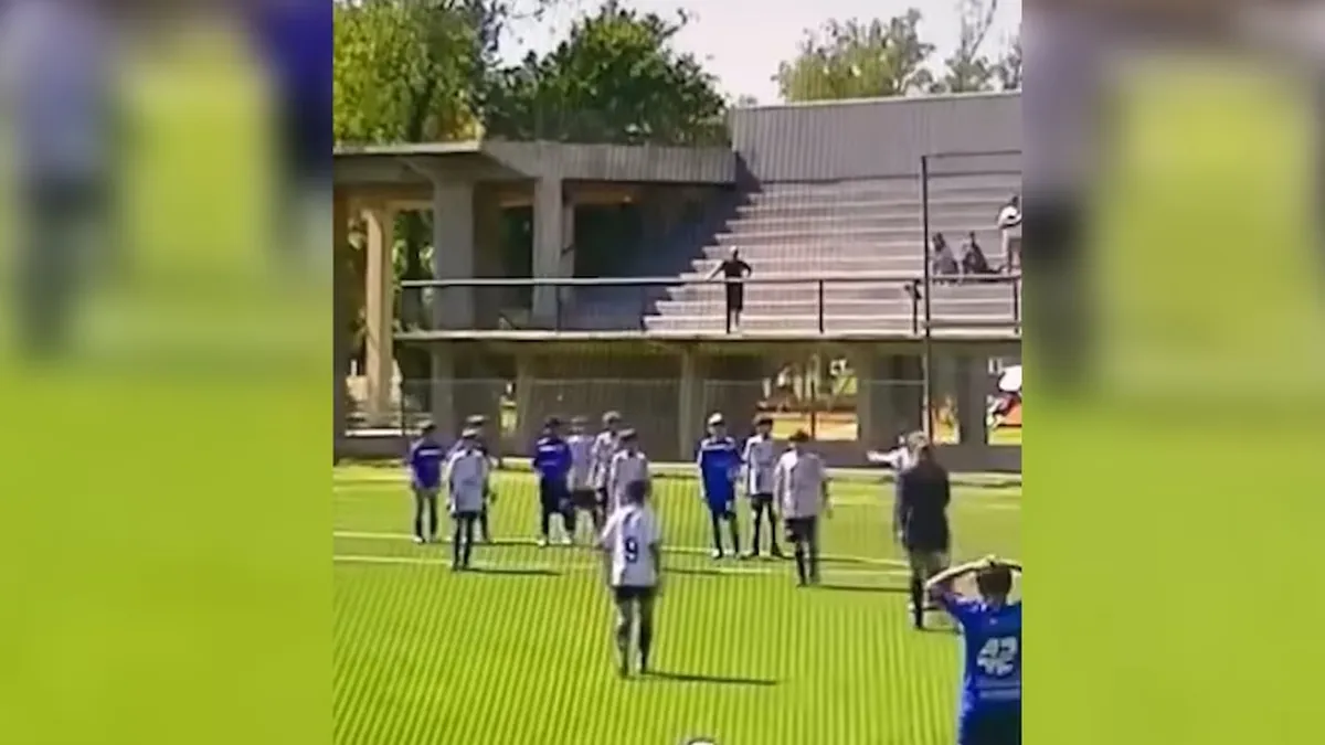 Escándalo y suspensión de un partido de fútbol infantil por expresiones antisemitas: Hay que matar judíos