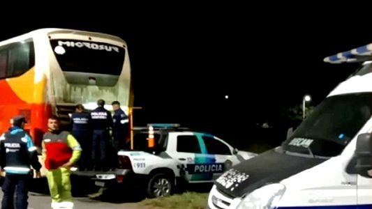 Más de 90 tiros en la Ruta 2: dos micros fueron atacados en Castelli y Chascomús