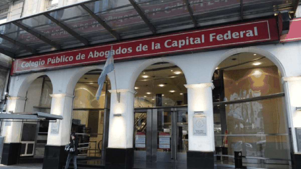 Colegio Público de Abogacía criticó iniciativas del Gobierno y pidió respeto a división de poderes. (Foto: archivo)