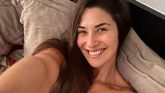 Ivana Nadal se desnudó en el living de su casa y exclamó: ¡Libertad!