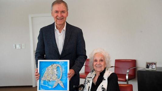 Tras el debate y a seis días del balotaje, Estela de Carlotto se reunió en Córdoba con Schiaretti