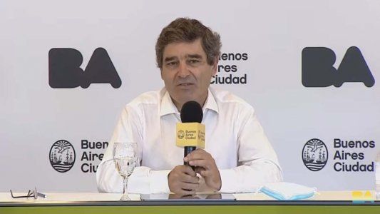 Quirós advirtió que de seguir aumentando los positivos, habrá que tomar decisiones de corto plazo más concretas