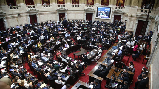 Congreso Nacional: los diputados y senadores acordaron una suba en sus dietas del 30%