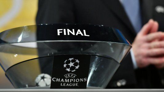 ¿El sorteo de la Champions League estaba arreglado? Polémica publicación de la Roma antes de conocer a su rival