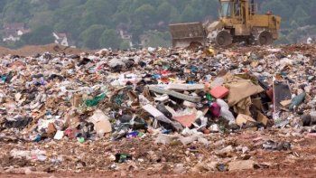 ¿Qué es la contaminación del suelo?
