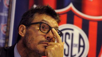 tinelli banco a riquelme y destrozo a angelici y al oficialismo de boca tinelli banco a riquelme y destrozo a angelici y al oficialismo de boca