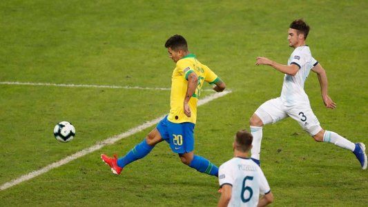 Toda de Gabriel Jesus: contra golpe letal y definición de Firmino abajo del arco