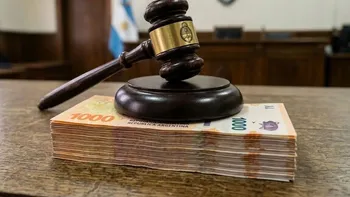 Tildó a su ex de cornudo y chizito y ahora deberá pagarle una indemnización millonaria