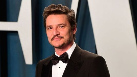 Pedro Pascal brilla en Netflix con la serie basada en hechos reales que sigue cautivando