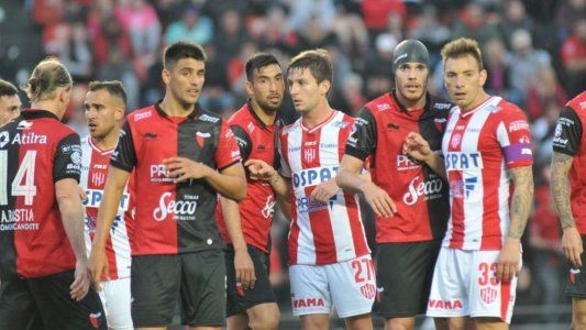 Superliga: Colón y Unión aburrieron en un clásico santafesino que dejó muy poco