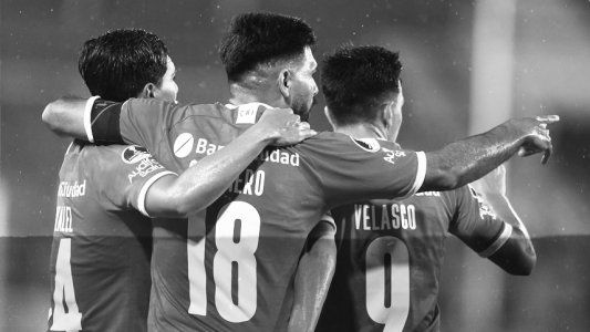 Independiente le ganó 1-0 Fénix en Avellaneda y será rival de Lanús en los cuartos de la Sudamericana