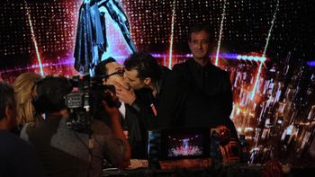 Pedro Alfonso sorprendió a Marcelo Polino con un beso súper apasionado