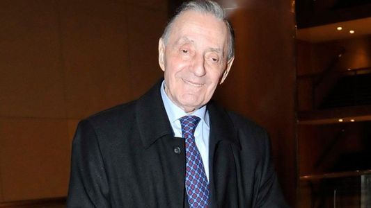 Tristán habló de ideología de género y de los travestis: El que nace hombre, es hombre