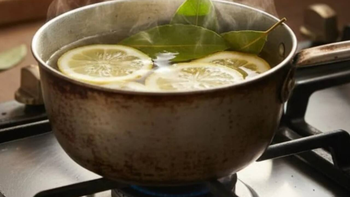 Hervir cáscara de limón con canela y albahaca: para qué sirve y por qué te lo van a sugerir siempre