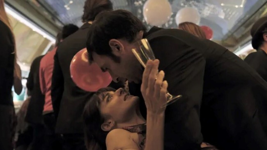 Se estrenó hace poquito tiempo y ya es la peli más vista de Netflix en Argentina: te llena de amor