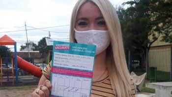 Vacunación VIP: Stefania Desirée Purita Díaz, de 18 años, fue destituida de su cargo en la Municipalidad de Avellaneda. Vacunación VIP: Stefania Desirée Purita Díaz, de 18 años, fue destituida de su cargo en la Municipalidad de Avellaneda.