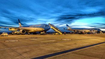 El 25 de febrero pasado habían llegado al país las primeras 904.000 dosis chinas producidas por el laboratorio del Instituto de Productos Biológicos de Beijing. El 25 de febrero pasado habían llegado al país las primeras 904.000 dosis chinas producidas por el laboratorio del Instituto de Productos Biológicos de Beijing.