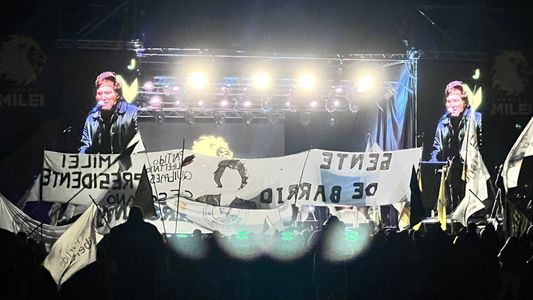 Javier Milei lanzó su candidatura presidencial y su hermana jugará un rol clave