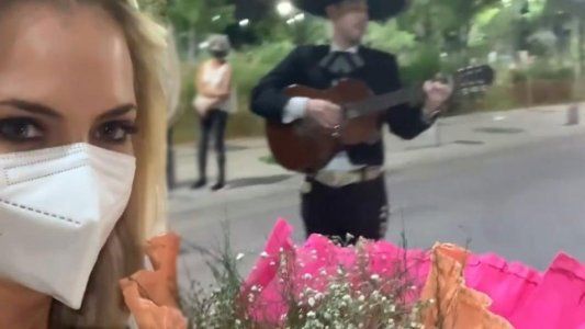 Alejandra Maglietti fue sorprendida a la salida de su trabajo