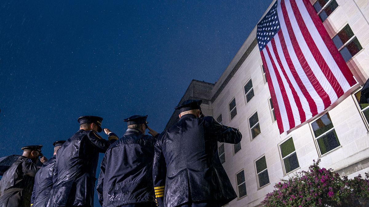 Una postal de la conmemoración por el 21° aniversario de los atentados terroristas perpetuados el 11 de septiembre en los Estados Unidos. (Foto: AP)
