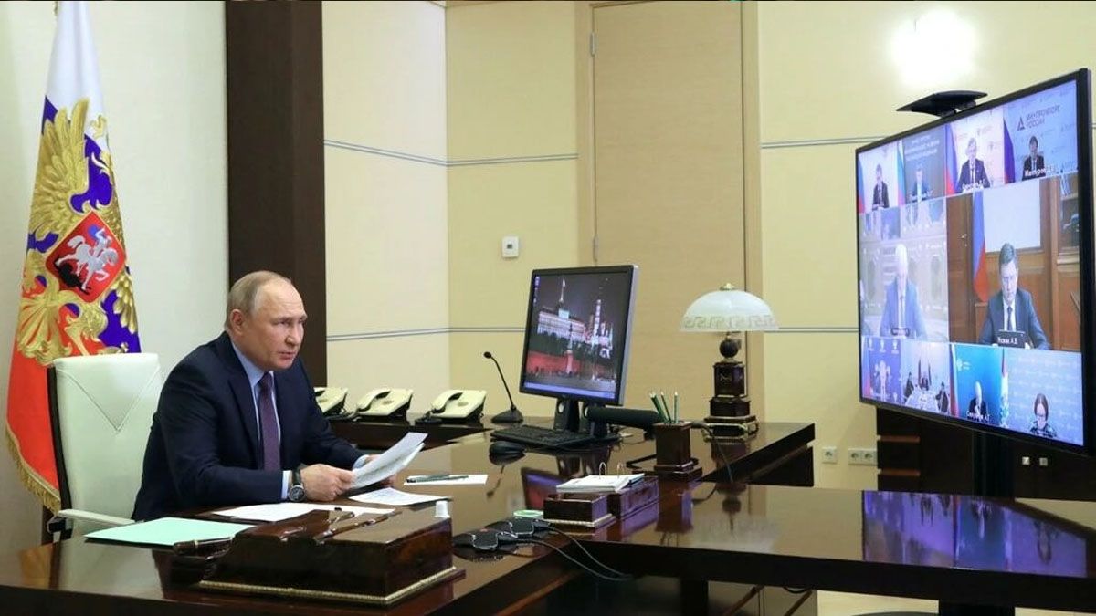 Vladimir Putin reconoce el daño a la economía rusa por el boicot a la producción de petróleo y gas (Foto: Gentileza Reuters/France A24)