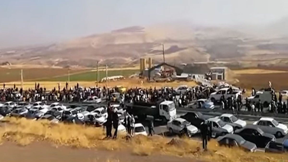 10.000 personas se manifestaron por Mahsa Amini al finalizar el período de luto de 40 días (Foto: Gentileza Middle East Eye)