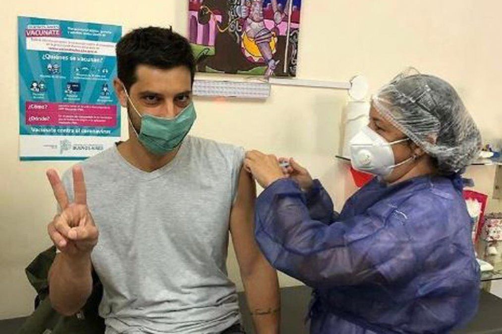 En Chivilcoy vacunaron a jóvenes de 18 años y se desató la polémica