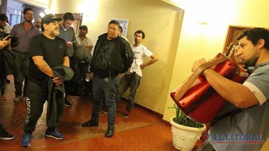 Diego Maradona pasará el Carnaval en Corrientes junto a Rocío Oliva