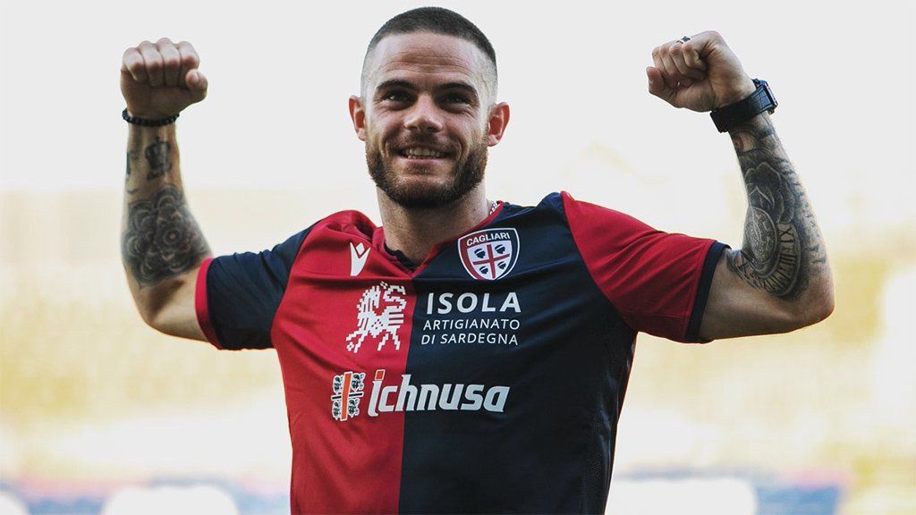 Nández fue presentado en el Cagliari y afirmó: Quiero estar a la altura del club y dar lo mejor de mí