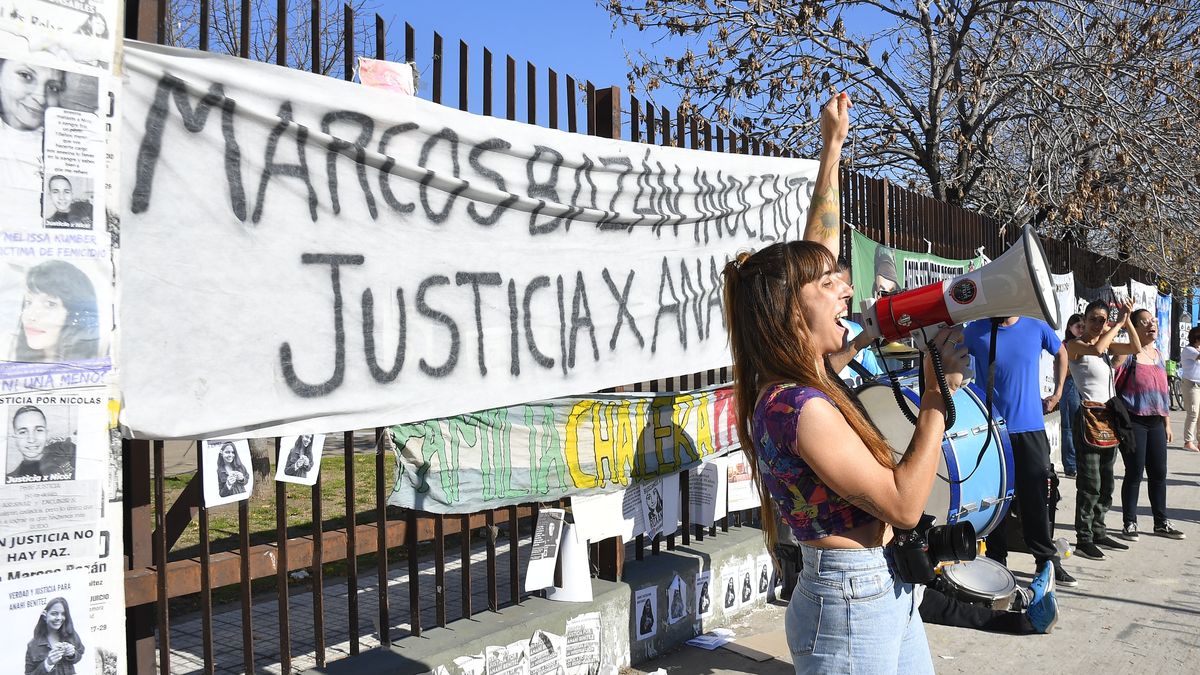 Crimen de Anahí Benítez: prisión perpetua para Marcelo Villalba y absolución a Marcos Bazán. (Télam)