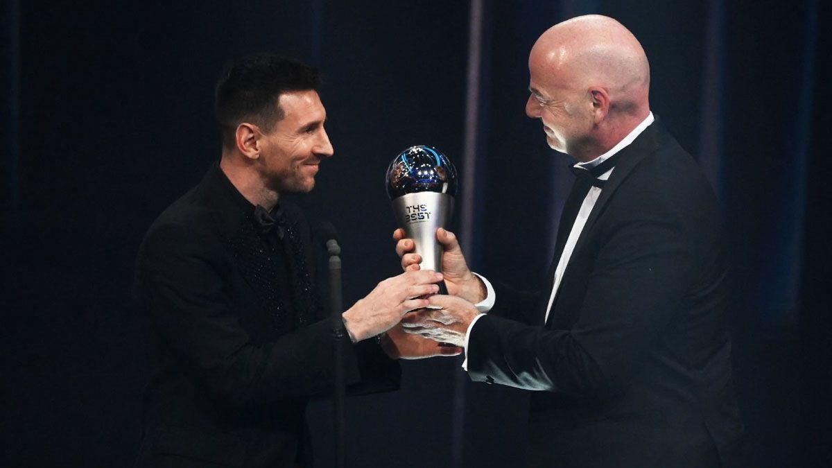 Lionel Messi y Gianni Infantino