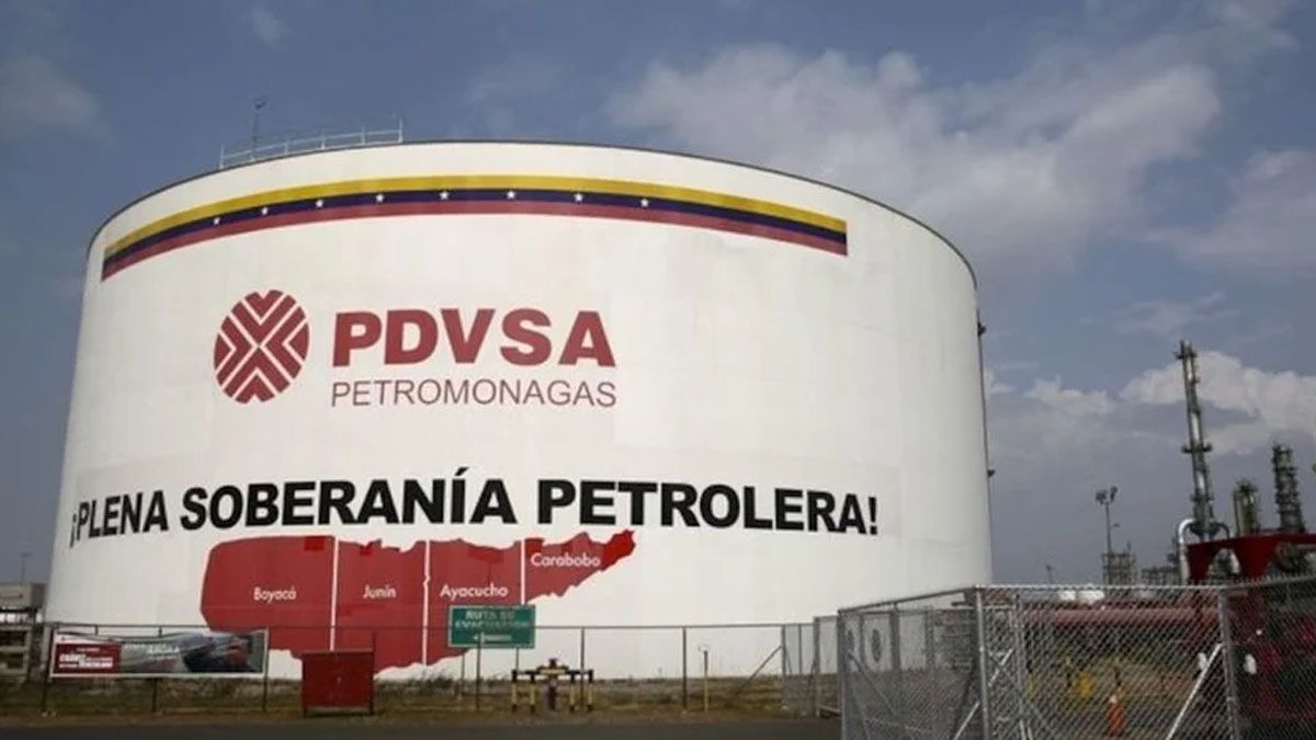 PDVSA, la empresa petrolera venezolana, ahora, quedar&aacute; bajo el control de EE.UU. (foto: Gentileza el nacional)