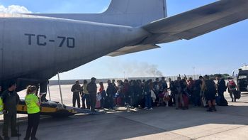 Aterrizó en Roma el tercer vuelo del Hércules con otros 46 argentinos evacuados de Israel. (Télam) Aterrizó en Roma el tercer vuelo del Hércules con otros 46 argentinos evacuados de Israel. (Télam)