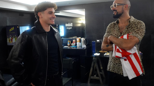 El especial gesto de Julián Álvarez con Abel Pintos en medio de su gira sold out por España