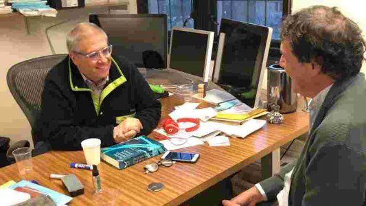 Inflación, dólar y pagos en efectivo en Uber: el análisis de un influyente economista argentino que da clases en Chicago