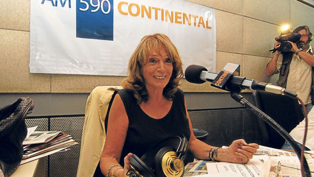 Durante 20 años fue conductora de Magdalena tempranísimo por Radio Mitre. En 2007 volvió a Continental.
