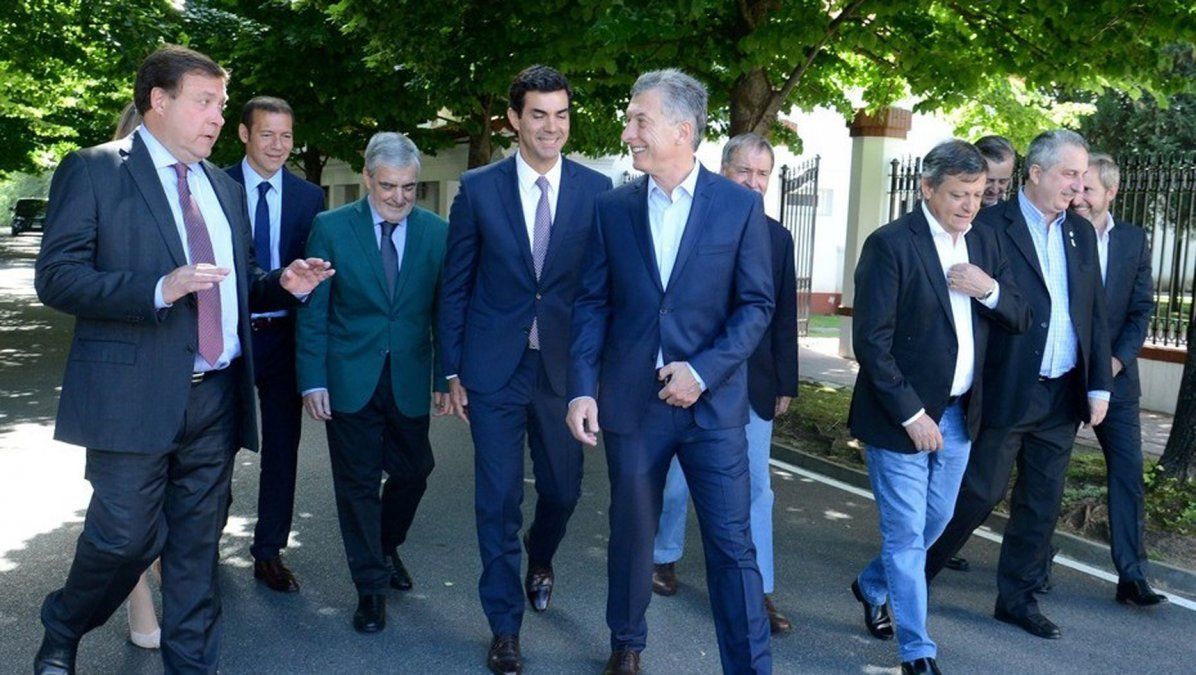 Tras el revés en Diputados por las tarifas, Macri recibe a gobernadores del PJ dialoguista