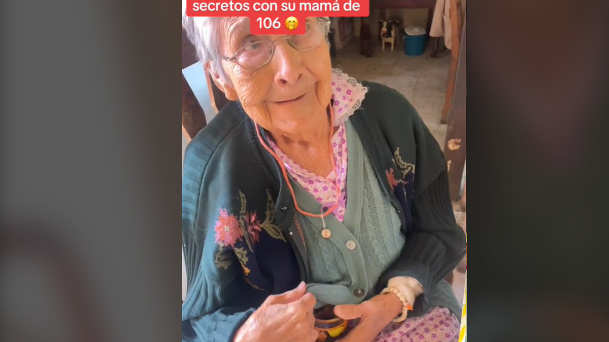 Aguantá la respiración antes de ver este video MÁS TIERNO de la mujer de 84 años y su mamá de 106