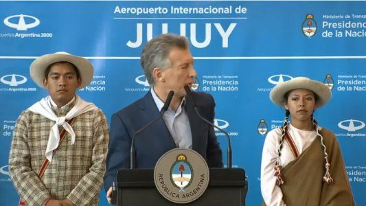 En pleno discurso, Macri dijo los escucho y le sonó el celular