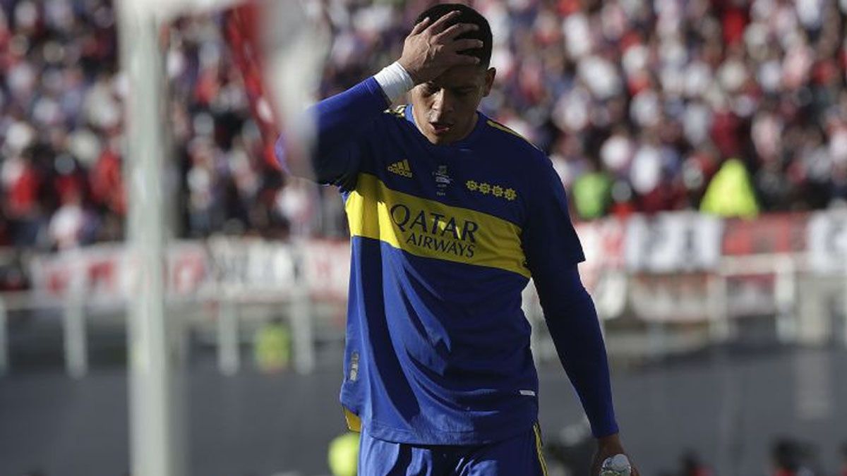 Marcos Rojo no terminó el entrenamiento de Boca por una molestia.&nbsp;