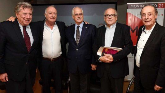 Taiana se acercó a una de las sedes del peronismo real para tender puentes hacia la unidad